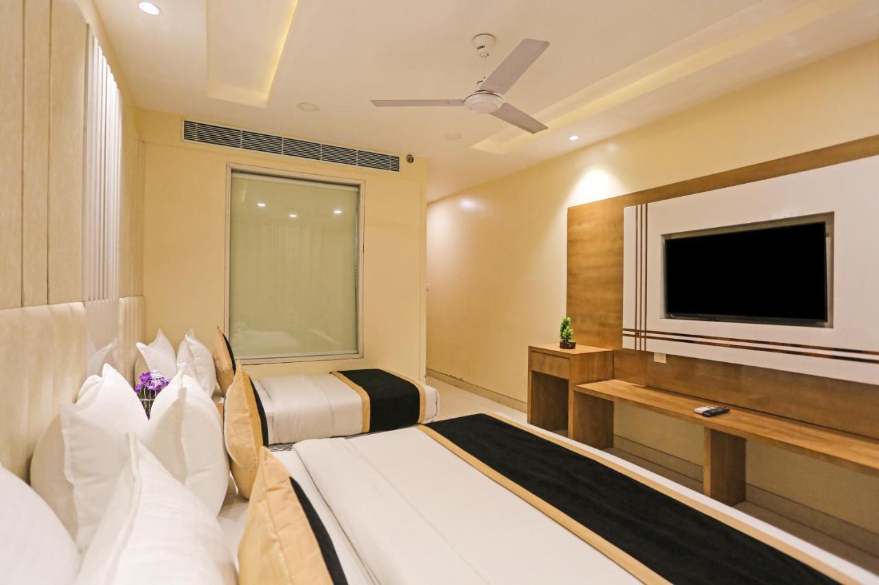 Hotel Worth Newly Bulit - Ню Делхи Екстериор снимка
