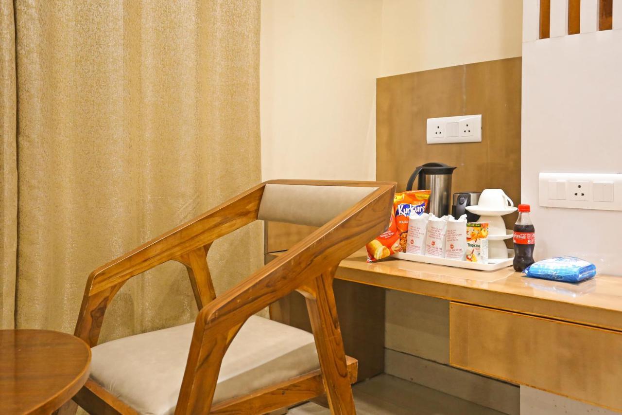 Hotel Worth Newly Bulit - Ню Делхи Екстериор снимка