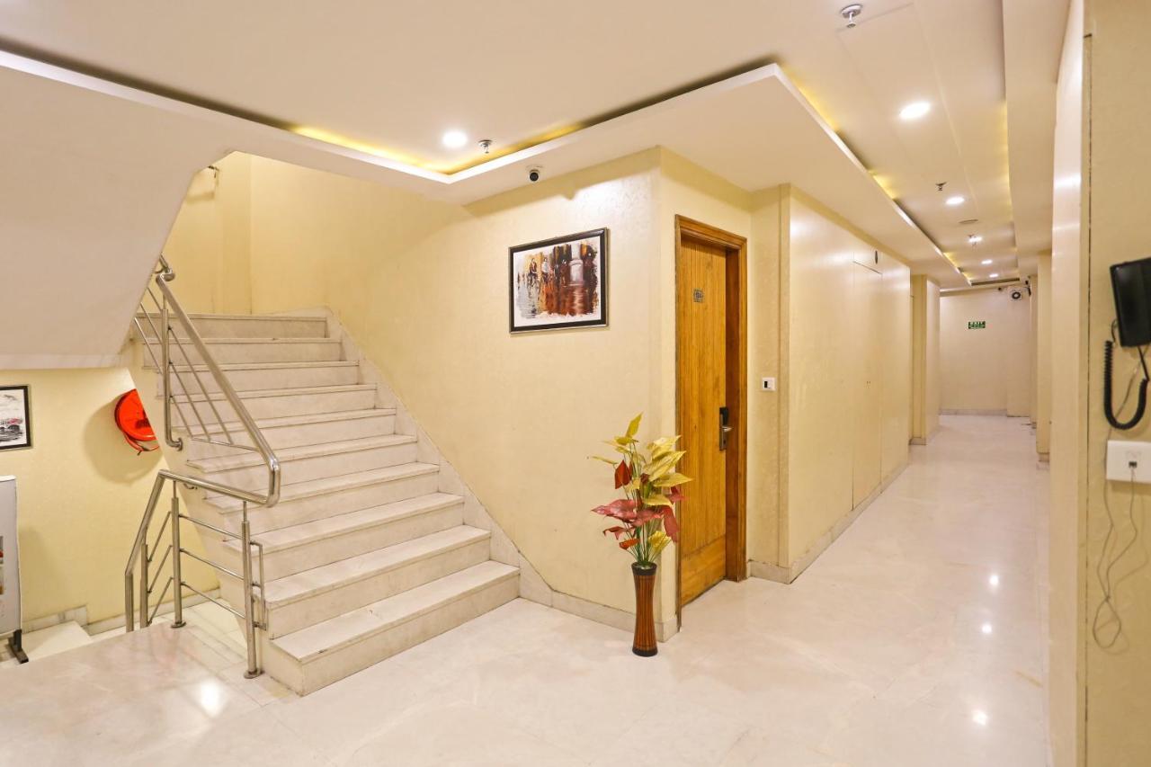 Hotel Worth Newly Bulit - Ню Делхи Екстериор снимка