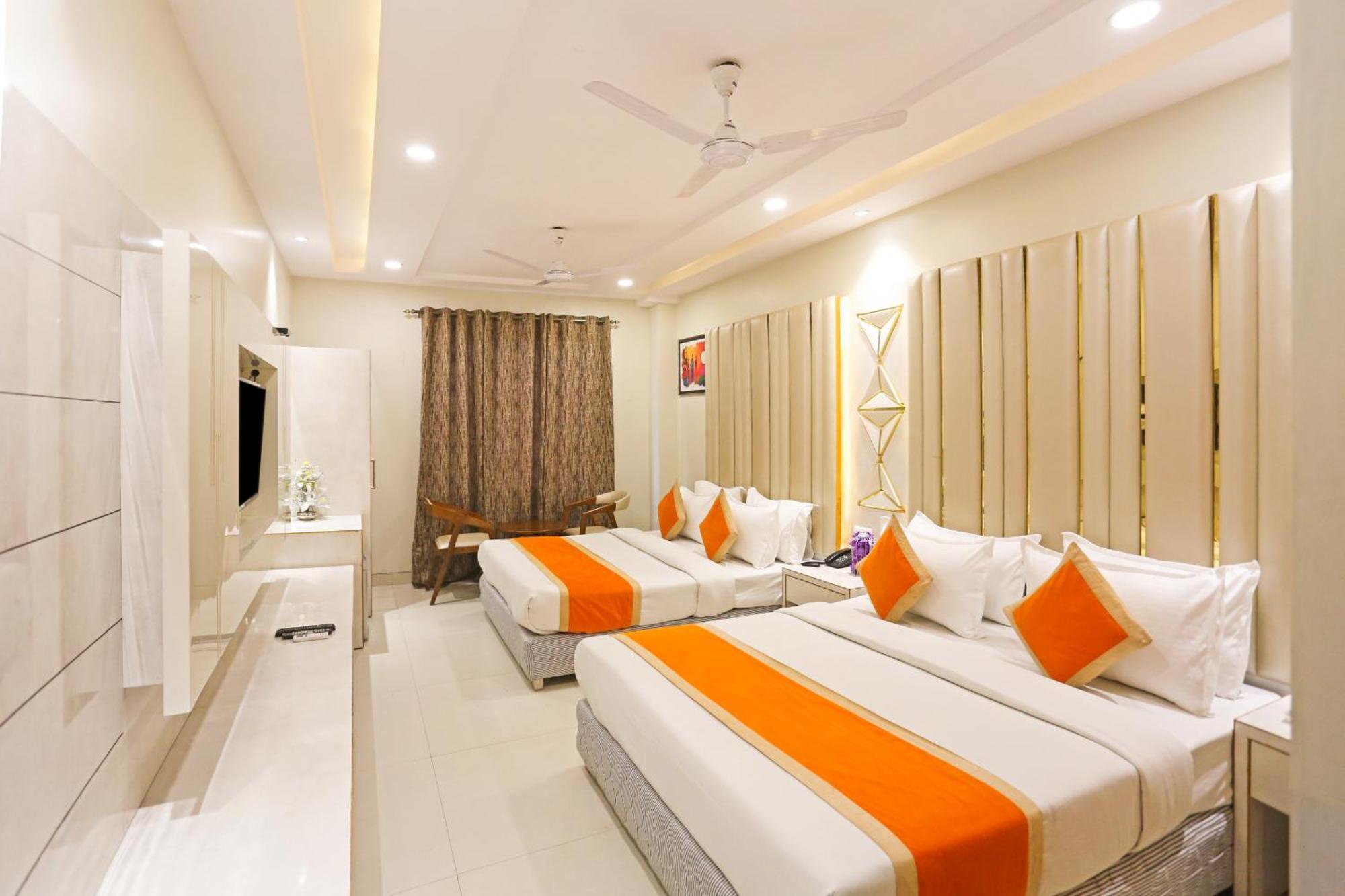 Hotel Worth Newly Bulit - Ню Делхи Екстериор снимка